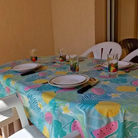 Bel Avec Piscine Proche Des Plages Daire